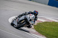 donington-no-limits-trackday;donington-park-photographs;donington-trackday-photographs;no-limits-trackdays;peter-wileman-photography;trackday-digital-images;trackday-photos